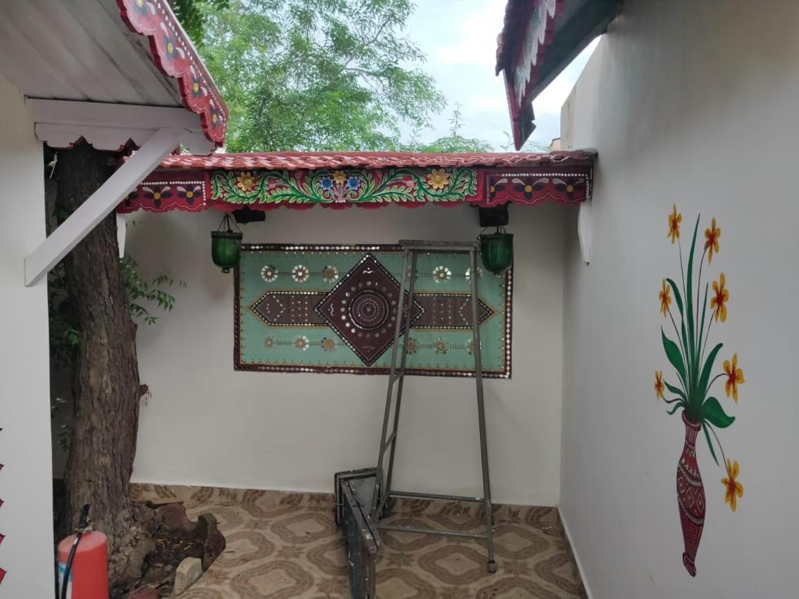 Shyam Home Stay Bhuj Exterior photo